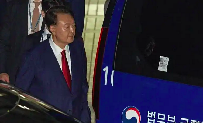 看守所限制尹锡悦锻炼身体？韩国法务部反驳